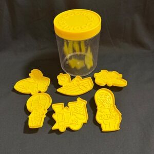 Vintage Sesame Street Cookie Cutter Set Going Places Yellow 6pc w/ Container